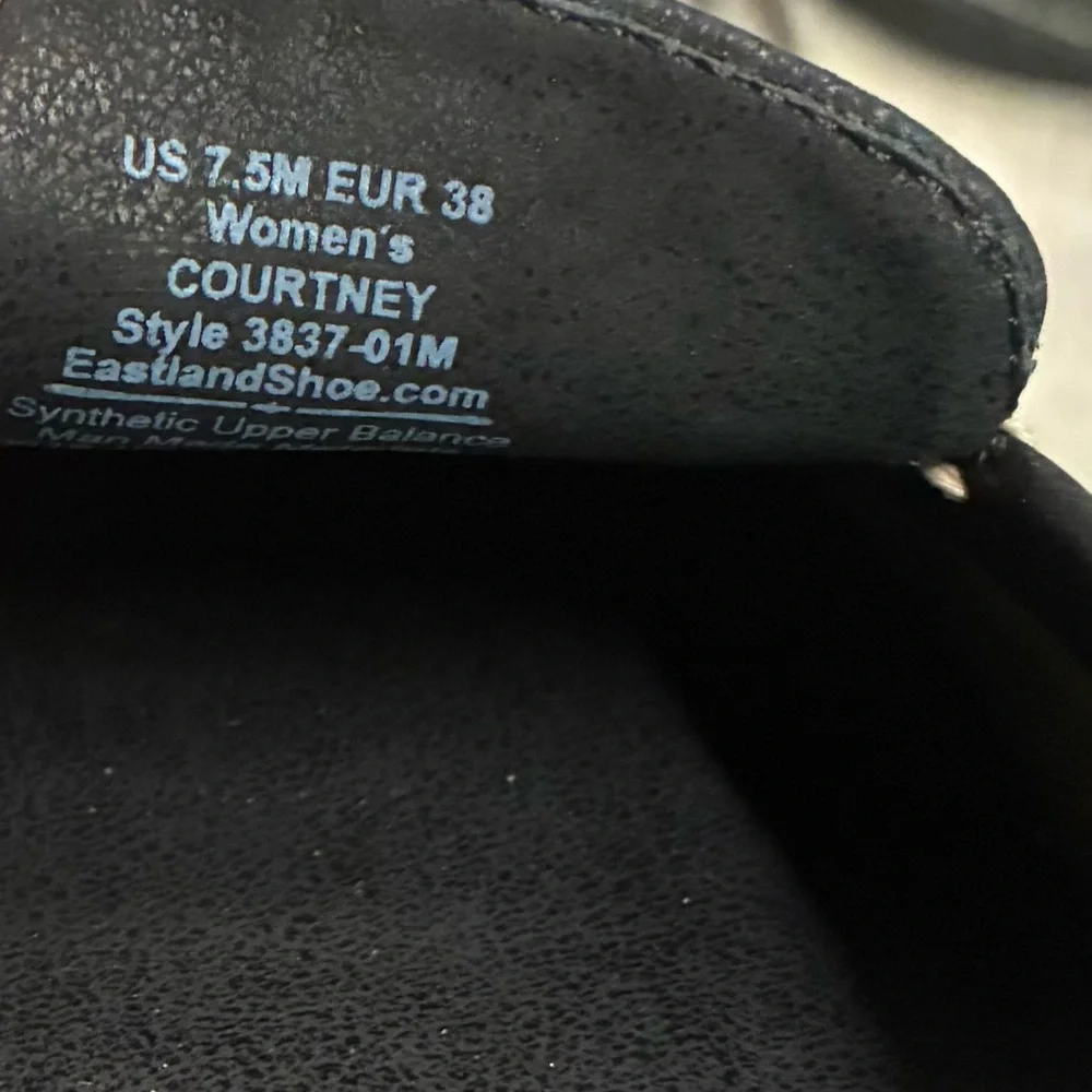Eastland Women’s Courtney Black Leather Slip On Moc Driving Loafer Size‎ 7.5 GUC